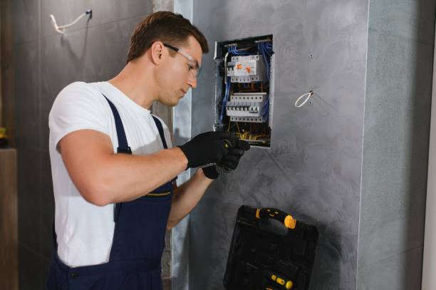 Best Licensed Electrician  in Pinehurst, MA